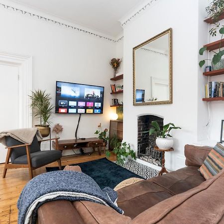 Pass The Keys Rustic And Quirky Flat In Charming Charlton Village London Exterior foto